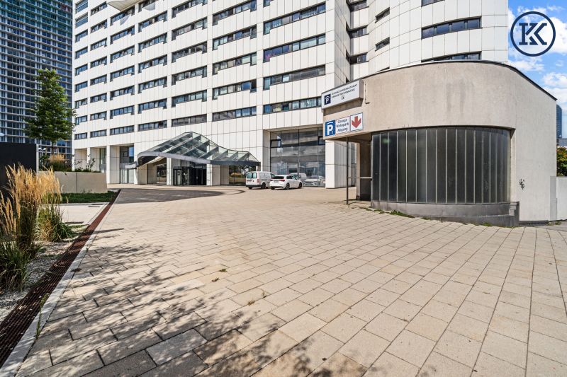 Mit atemberaubendem Blick auf das Wasser aus dem 30. Stock /  / 1220 Wien, Donaustadt / Bild 2