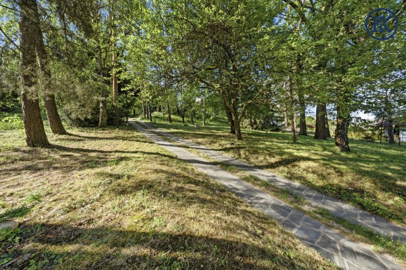 Ist es m�glich, drei H�user auf dem Grundst�ck zu errichten /  / 2102&nbsp;Hagenbrunn / Bild 2