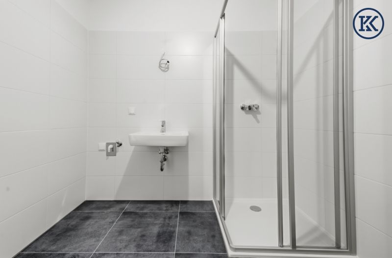 Frühstück auf der Terrasse, die Alte Donau vor der Tür: Provisionsfreie 1-Zimmer-Wohnung / / 1210 Wien, Floridsdorf / Wien 21., / Bild 5