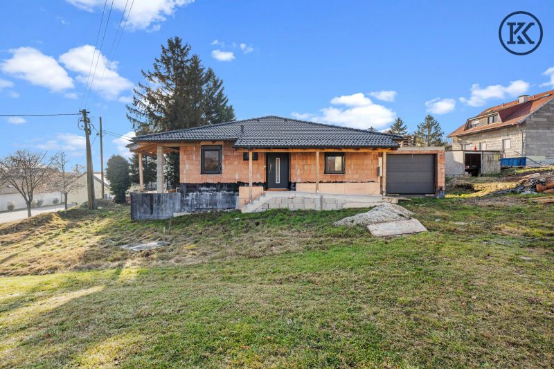 Charmanter Bungalow im Rohbau