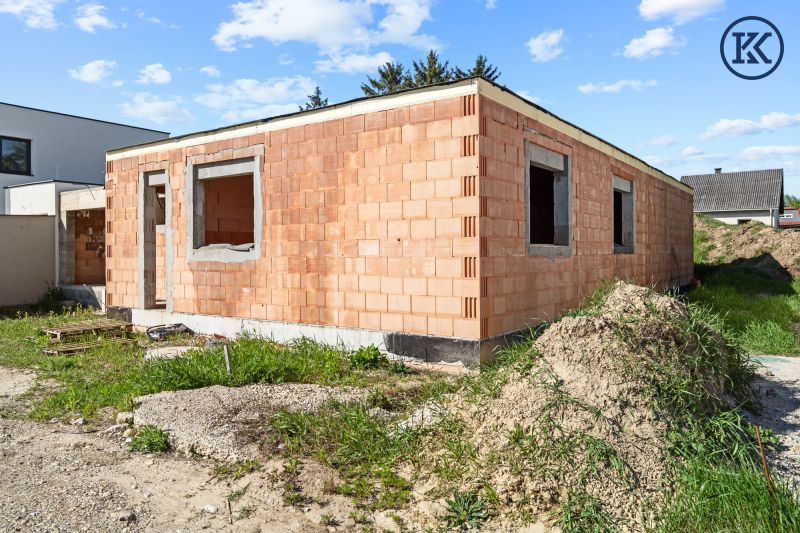 Moderner Bungalow im Rohbau ? Ihr neues Zuhause in Sierndorf /  / 2011 Sierndorf / Bild 2