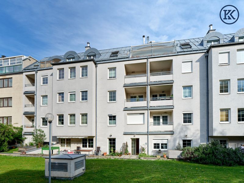 Dachgeschosswohnung inklusive Keller, Terrasse und Garagenplatz, nhe S-Bahn Oberdbling