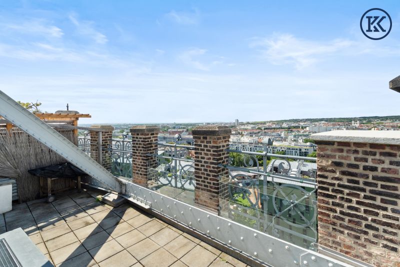 Traumhafte 3-Zimmer-Maisonette mit 3 Terrassen ber 2 Etagen (13./14. Stock) im Gasometer /  / 1110 Wien, Simmering / Bild 0