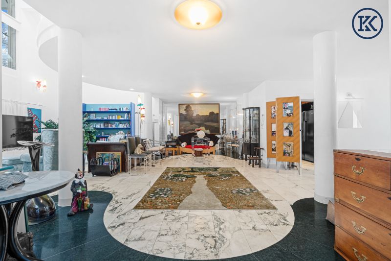 Wo die Seele ihr Zuhause findet: Ein Kunstwerk zwischen Wald und Wien /  / 2102&nbsp;Hagenbrunn / Bild 7