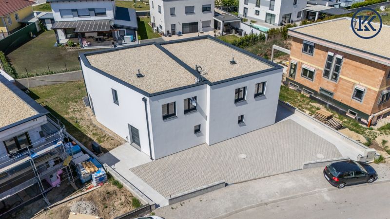 Zwei Doppelhaush�lften im belagsfertigen Zustand ? eine seltene Gelegenheit zu einem Top-Preis.