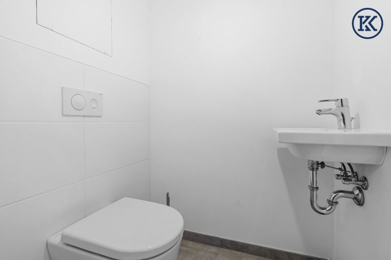 Ein Nest zum Verlieben ? Wunderschne 3-Zimmer-Dachgeschosswohnung mit sonniger Terrasse nahe U1 Kagraner Platz /  / 1220 Wien, Donaustadt / Bild 8