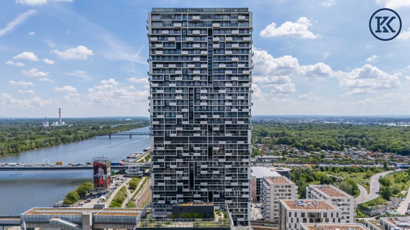 Marina Tower ? Wohnen mit Blick aufs Wasser
