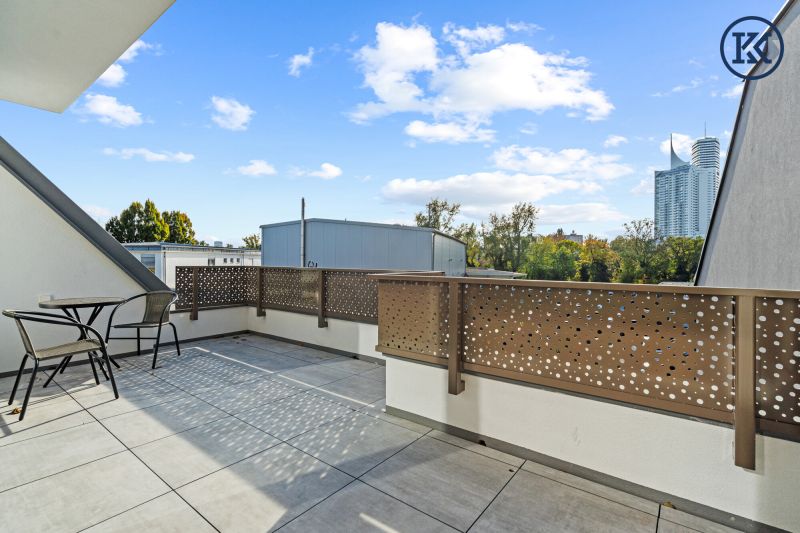 Alte Donau Investmentchance: Traum-Dachgeschosswohnung mit Airbnb-Genehmigung!