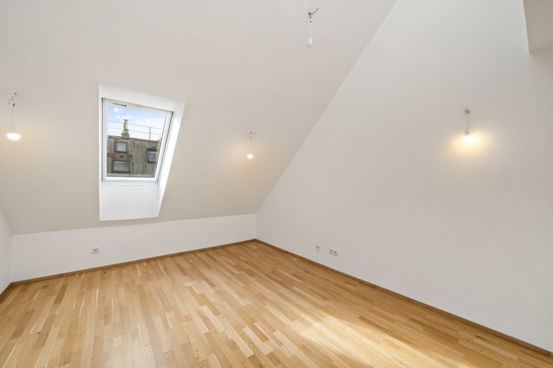 Sehr helle DG-Wohnung im Erstbezug nach Sanierung beim Meidlinger Markt /  / 1120 Wien, Meidling / Bild 8
