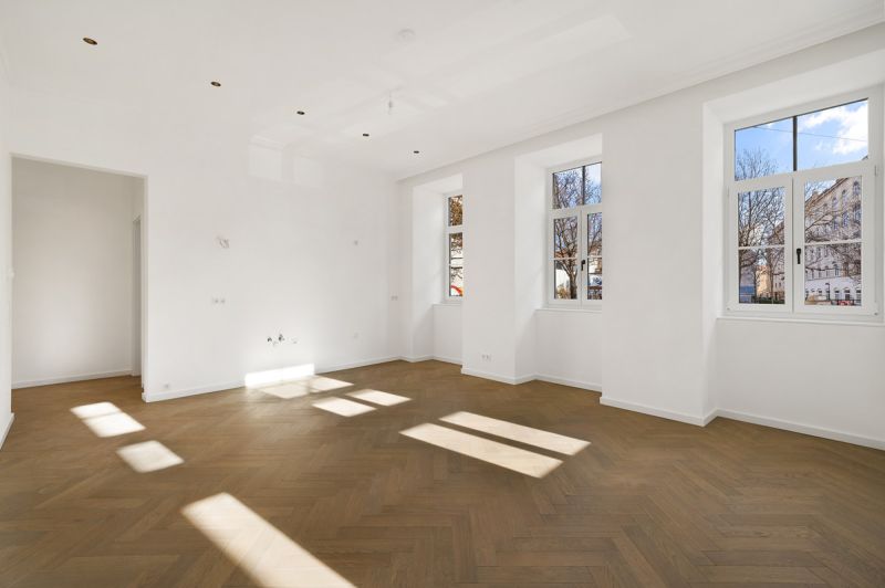 Sehr helle Eigentumswohnung mit Balkon im Erstbezug nach Sanierung /  / 1060 Wien, Mariahilf / Bild 1