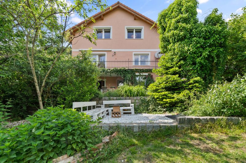 Einfamilienhaus in absoluter Grnruhelage - genieen Sie einen neuen Alltag! /  / 1140 Wien, Penzing / Bild 2