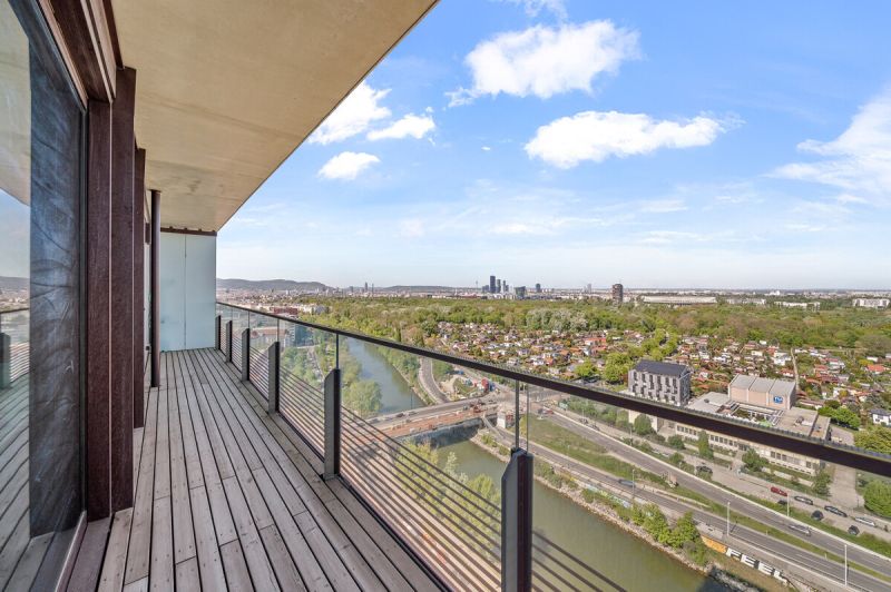 TRIIIPLE - Exklusive 4-Zimmerwohnung mit Weitblick im 21. Stockwerk /  / 1030&nbsp;Wien, Landstra�e / Bild 2