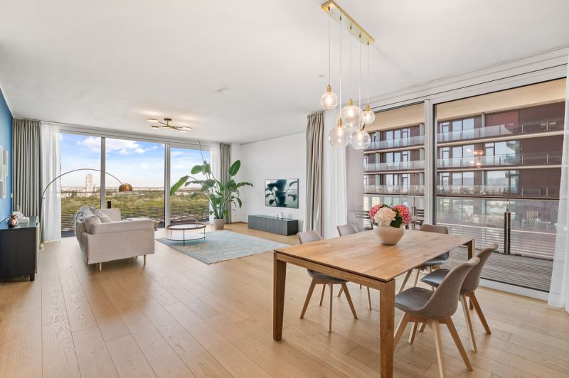 TRIIIPLE - Exklusive 4-Zimmerwohnung mit Weitblick im 21. Stockwerk /  / 1030&nbsp;Wien, Landstra�e / Bild 1
