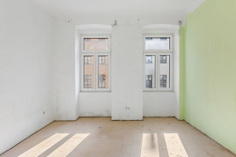 Sanierungsbedrftige Altbauwohnung inklusive Balkon /  / 1160 Wien, Ottakring / Bild 1