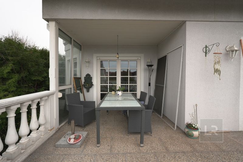 Schönes Einfamilienhaus im Landhausstil mit Garten & Pool /  / 2542 Kottingbrunn / Bild 3