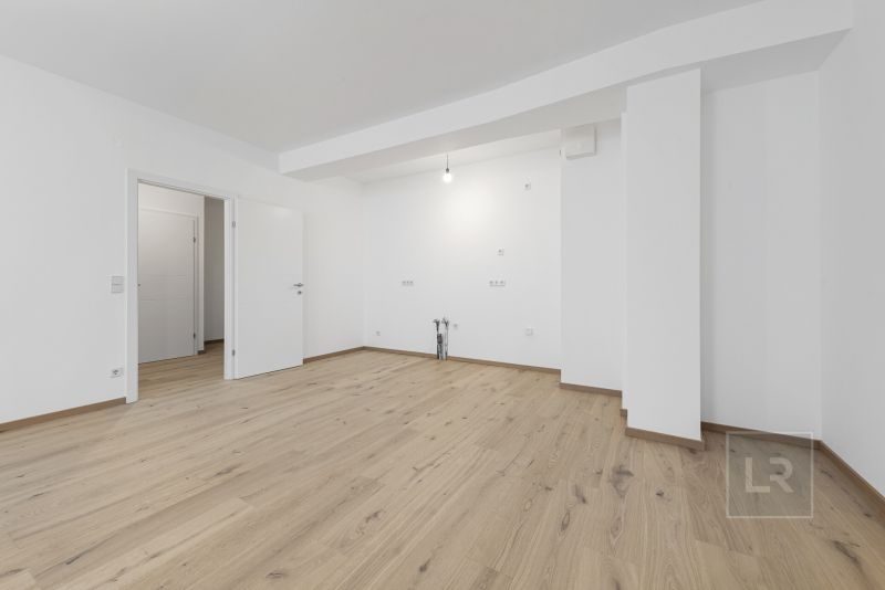 STILVOLL SANIERTE EIGENTUMSWOHNUNG MIT LOGGIA - 
RUHELAGE MIT BESTER FFENTLICHER ANBINDUNG /  / 1170 Wien, Hernals / Bild 2