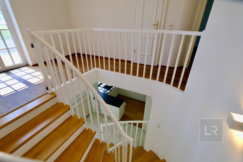 STILVOLLE VILLA in Traumlage mit optimaler Raumaufteilung & Pool! /  / 2522 Oberwaltersdorf / Bild 8