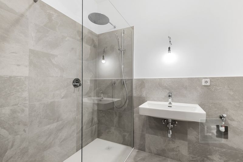 STILVOLL SANIERTE EIGENTUMSWOHNUNG MIT LOGGIA - 
RUHELAGE MIT BESTER FFENTLICHER ANBINDUNG /  / 1170 Wien, Hernals / Bild 9