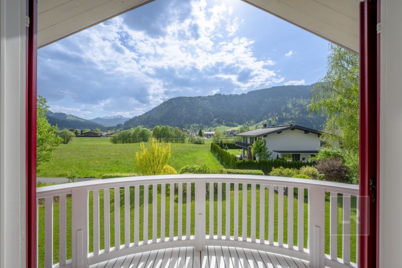 ELEGANTES LANDHAUS IN SONNIGER AUSSICHTSLAGE /  / 6370 Reith bei Kitzbhel / Bild 9