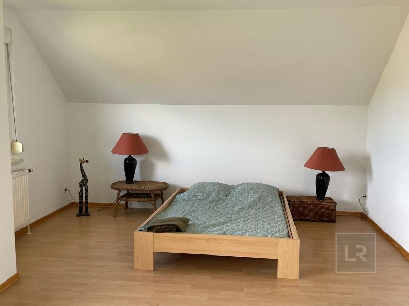 Schnes Einfamilienhaus im Landhausstil mit Garten & Pool /  / 2542 Kottingbrunn / Bild 9