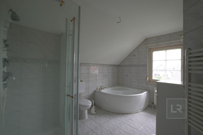 Schönes Einfamilienhaus im Landhausstil mit Garten & Pool /  / 2542 Kottingbrunn / Bild 7