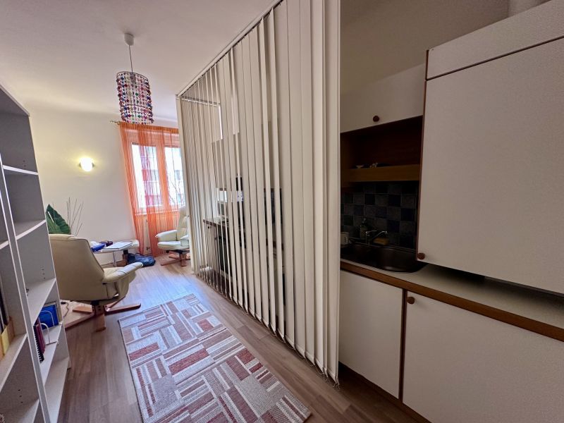 2,5-Zimmer Wohnung im 3. Stock mit Lift in zentraler Lage! WG-geeignet! /  / 1120 Wien / Bild 3