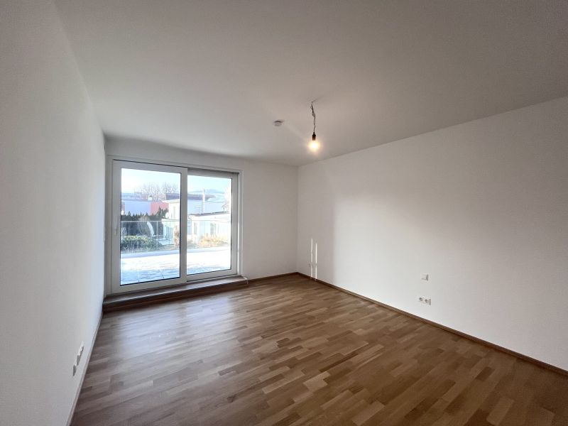 Erstbezug !! Traumhafte Doppelhaush�lfte , Wohnkeller  mit Garten und 2 Stellpl�tzen! /  / 2353&nbsp;Guntramsdorf / Bild 1