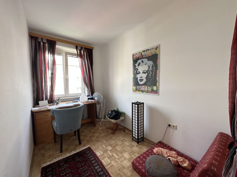 2,5-Zimmer Wohnung im 3. Stock mit Lift in zentraler Lage! WG-geeignet! /  / 1120 Wien / Bild 1