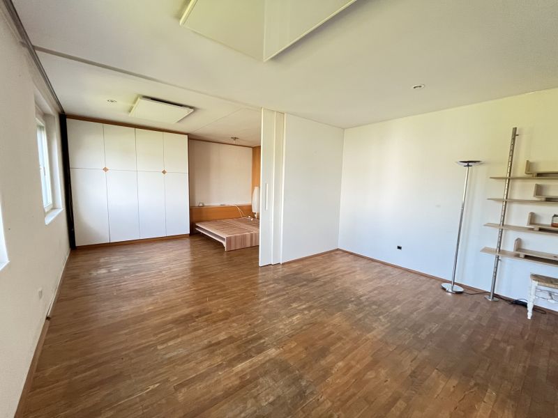 1 Zimmer mit separater K�che