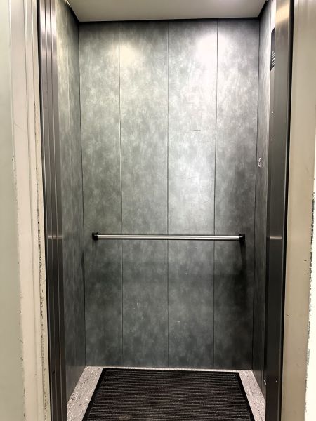 3 Zimmer Wohnung mit Balkon & Parkplatz / / 2500 Baden / Bild 2