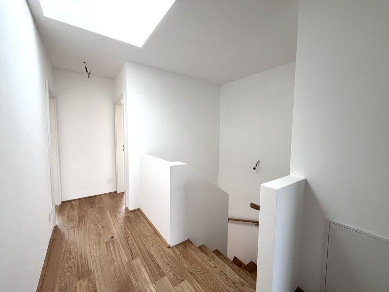 4 Zimmer-Haus plus Keller, Garten und  2 Stellpltzen! /  / 2523 Tattendorf / Bild 8