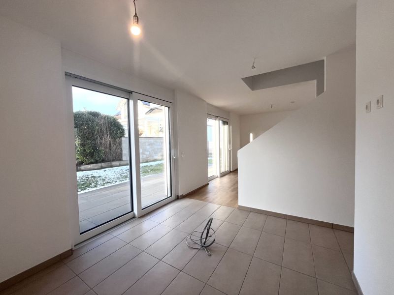 Erstbezug !! Traumhafte Doppelhaush�lfte , Wohnkeller  mit Garten und 2 Stellpl�tzen! /  / 2353&nbsp;Guntramsdorf / Bild 4