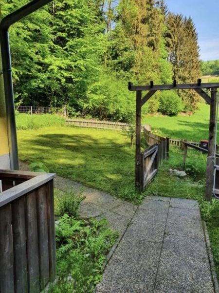 Charmantes Einfamilienhaus im Naturparadies /  / 2831&nbsp;Warth / Bild 1