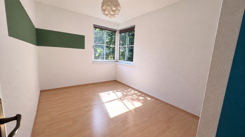 3 Zimmer Wohnung mit Terrasse und Stellplatz! / / 2500 Baden / Bild 4