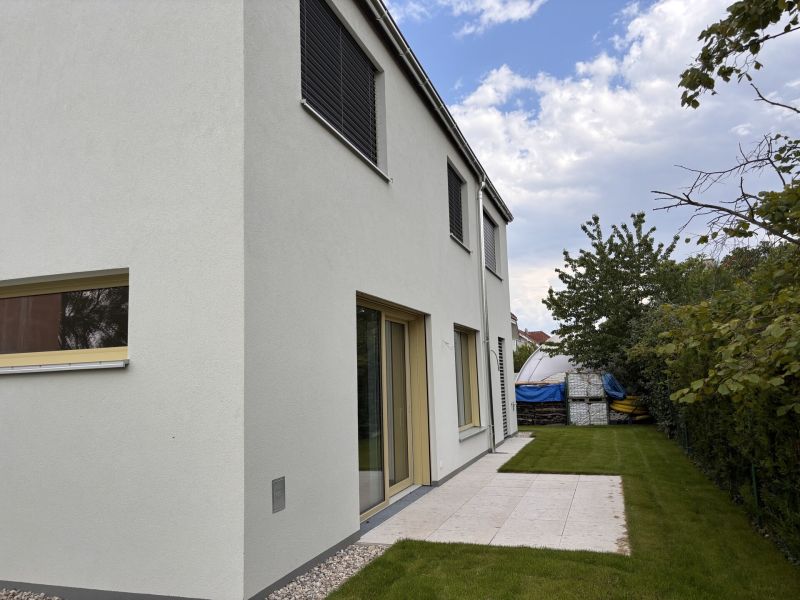 Erstbezug - Einfamilienhaus / / 2522 Oberwaltersdorf / Bild 2