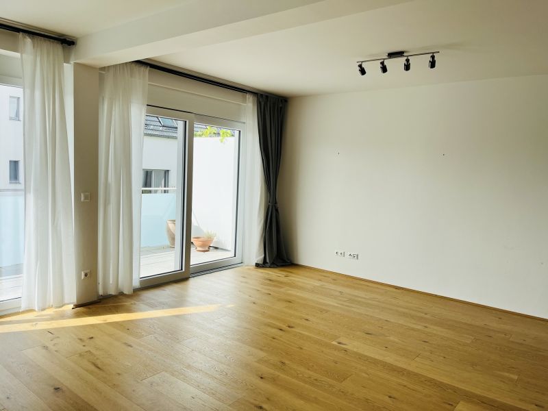 Grozgiges Wohnen mit 5 Zimmer auf 174 m2 auf einer EBENE! /  / 2352 Gumpoldskirchen / Bild 19