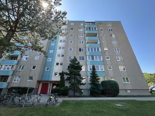 3 Zimmer Wohnung plus Loggia und Lift / / 2500 Baden / Bild 1