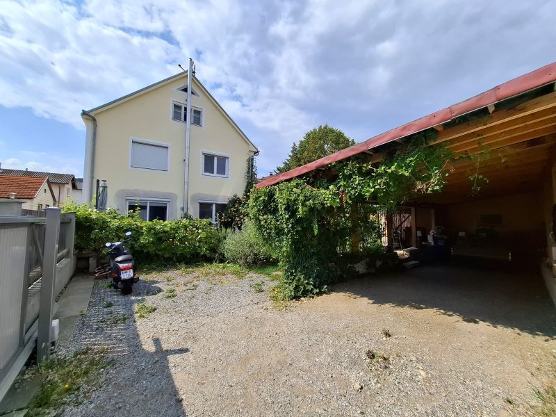 Vielseitig nutzbare Liegenschaft mit ausreichend Platz und herrlichem Blick auf die Hohe Wand /  / 2732 Wrflach / Bild 2
