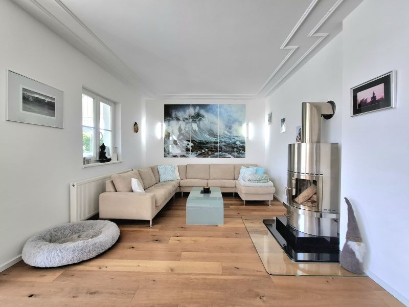 Traumhaftes Einfamilienhaus mit Pool und sensationellem Fernblick /  / 2561 Aigen / Aigen / Bild 0