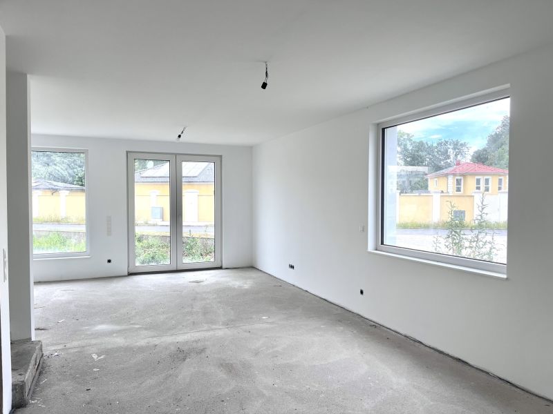 4 Zimmer  mit Keller, Garten und  2 Stellpltzen! /  / 2523 Tattendorf / Bild 5