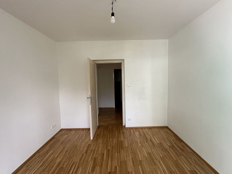 Moderne 3,5-Zimmer-Wohnung mit Loggia und Parkplatz!!! /  / 2362 Biedermannsdorf / Bild 8