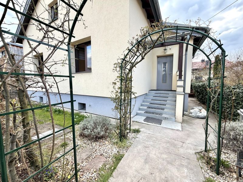 Charmantes Einfamilienhaus mit Garten in M�dling ? viel Platz & Wohlf�hlfaktor /  / 2340&nbsp;M�dling / Bild 8