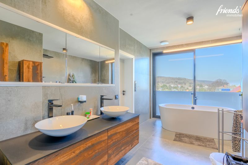 Moderne Traumvilla mit wunderschnem Weitblick /  / 2372 Giehbl / Bild 6