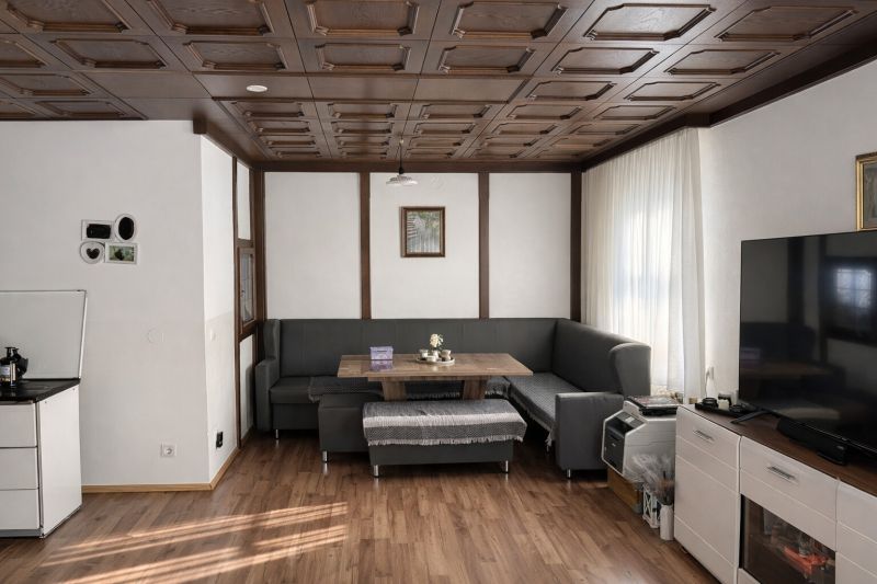 2 Familienhaus mit 2 separaten Wohneinheiten /  / 2493&nbsp;Eggendorf / Bild 3