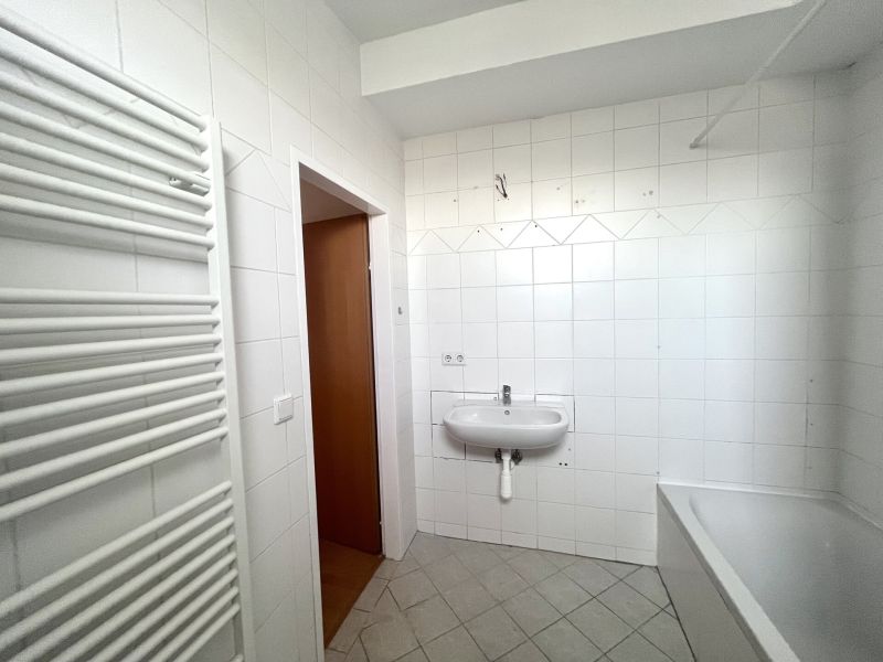Dachgeschoßwohnung mit 200 m2 Garten / / 2512 Tribuswinkel / Bild 0