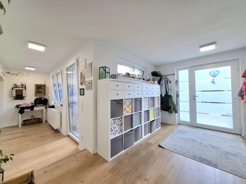 Vielseitig nutzbare Liegenschaft mit ausreichend Platz und herrlichem Blick auf die Hohe Wand /  / 2732 Wrflach / Bild 12