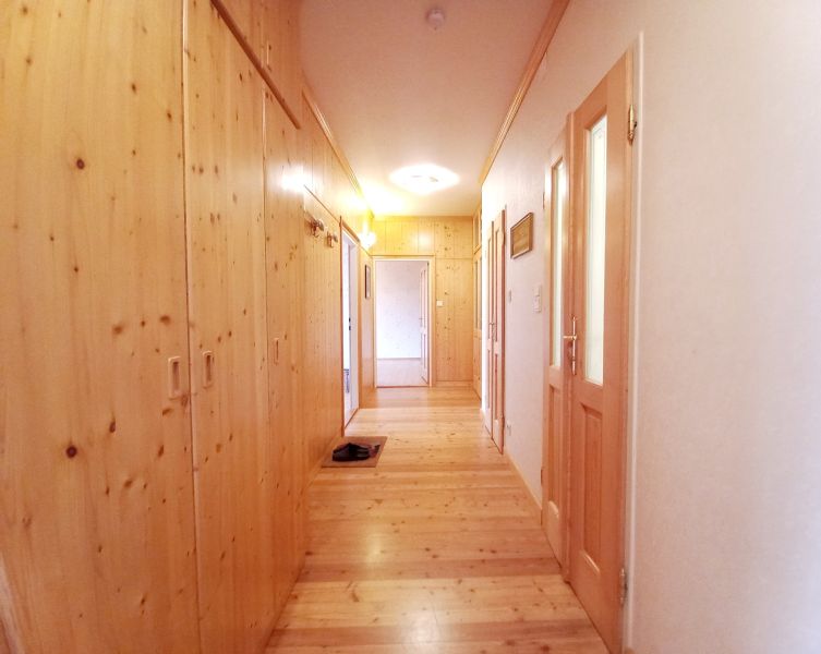 Traumhafte Etagenwohnung - 3 Zimmer, Loggia, Garage - Perfekt fr Familien, Preis ist VB !! /  / 2540 Bad Vslau / Bild 5