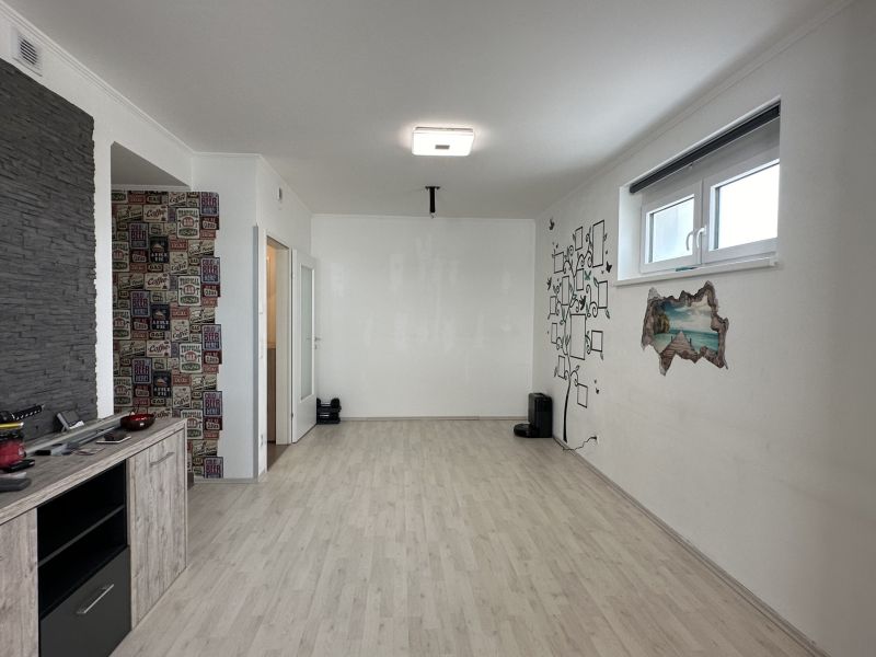 Moderne Wohnung mit Balkon und Garage /  / 2442 Unterwaltersdorf / Schranawand / Bild 1