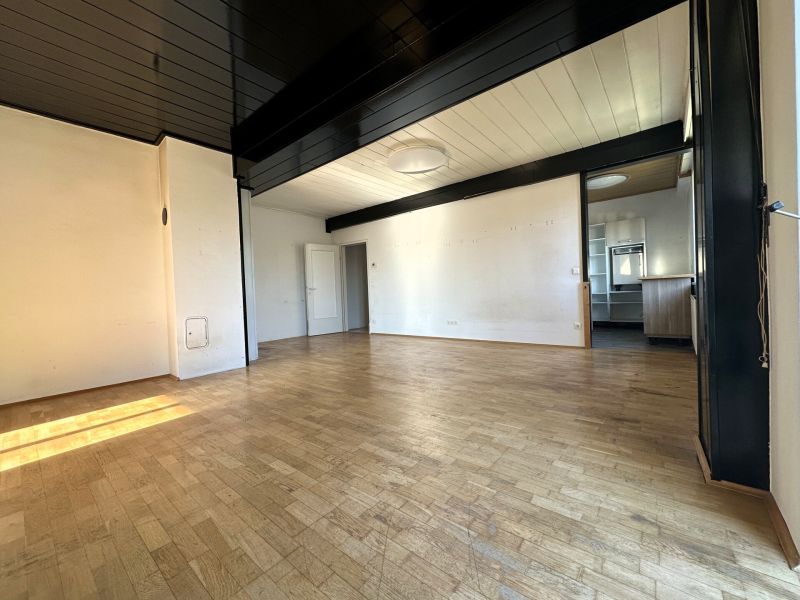 3 Zimmer Wohnung mit Balkon & Parkplatz / / 2500 Baden / Bild 3