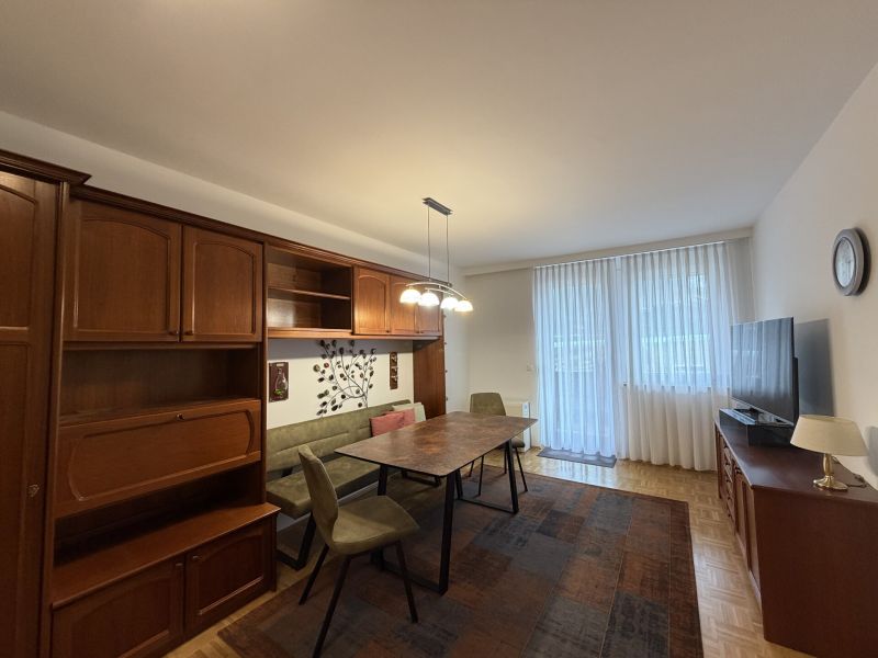 Lichtdurchflutete 3 Zimmer Wohnung mit Gr�nblick